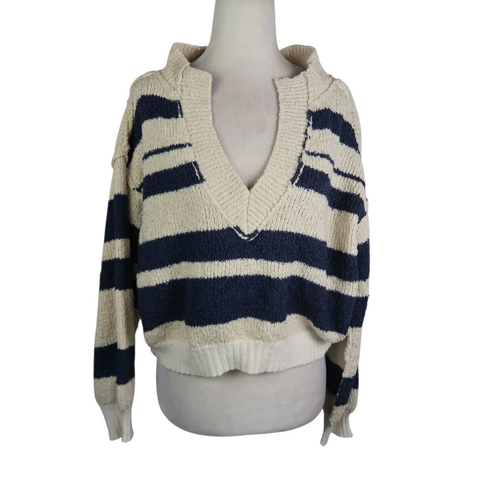 Urban Outfitters Cream and Navy Blue Striped Crop Pullover Sweater XS